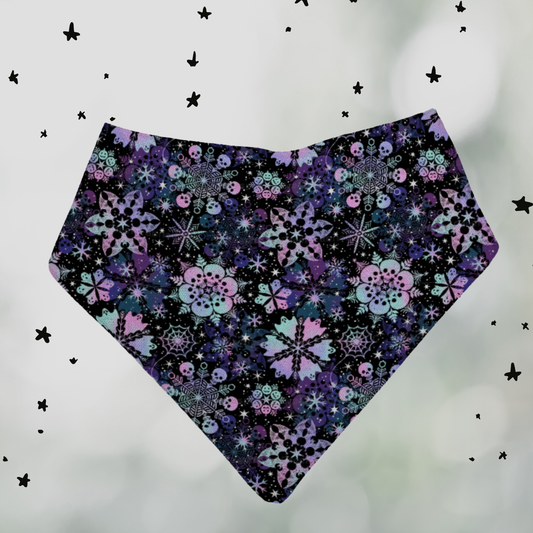 Bandana bibs, feeding bibs - Frost and Fright