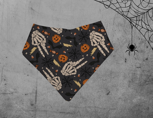 Bandana bibs, feeding bibs - All Hallows Eve - Grey