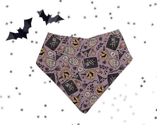 Bandana bibs, feeding bibs - Spell caster